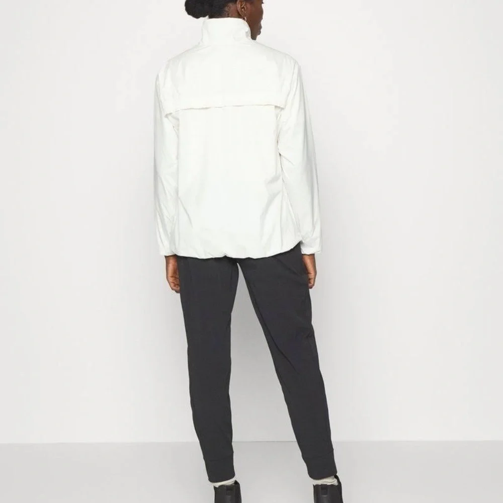 Athleta Trekkie North Jogger Pants Black Hiking Travel Ripstop Size 8 - Picture 9 of 9